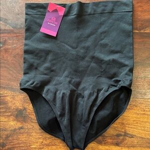 Empetua High Waisted Shaping Brief - Black